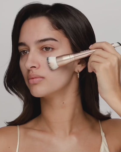 2-i-1 Foundation & Concealer Borste